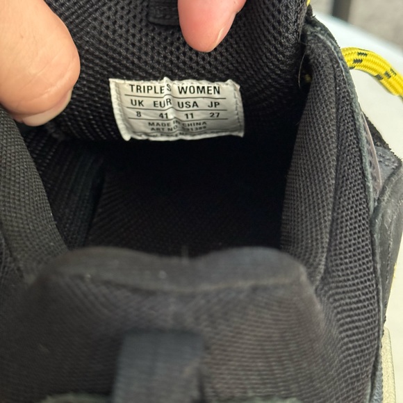 Balenciaga - Picture 5 of 11